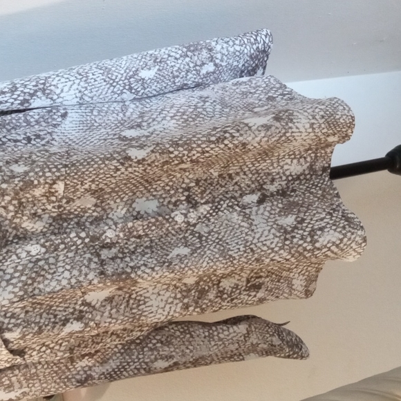 JONES NEW YORK Women's Snake Skin Print Muted Brown / White Flowing Blouse XL - Picture 5 of 8